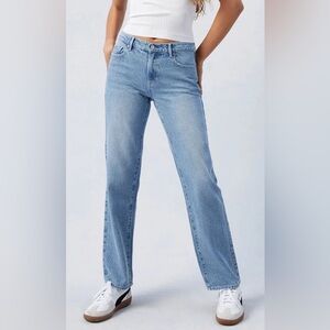 PacSun Jeans - Women’s PacSun Jordyn, Light Wash Jeans. Straight Leg. Size 25.